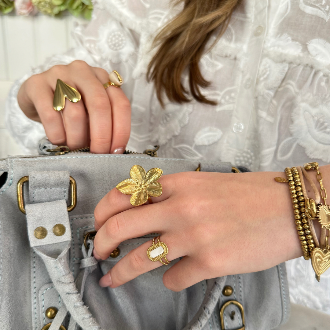 Flower - ring