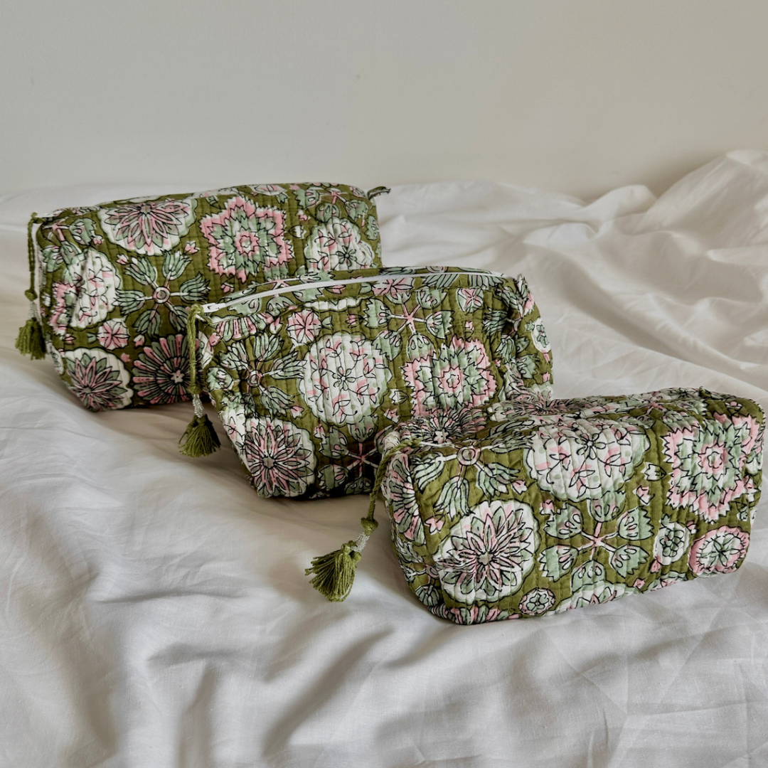 Flower travel bag